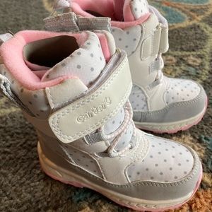 Carter’s Snow boots NWT